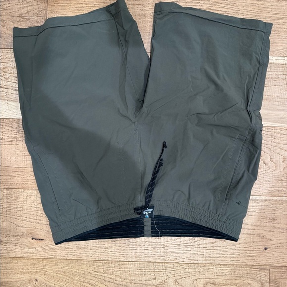 12 Pant Bundle - Patagonia, Seager Co, Kuhl - Picture 4 of 14